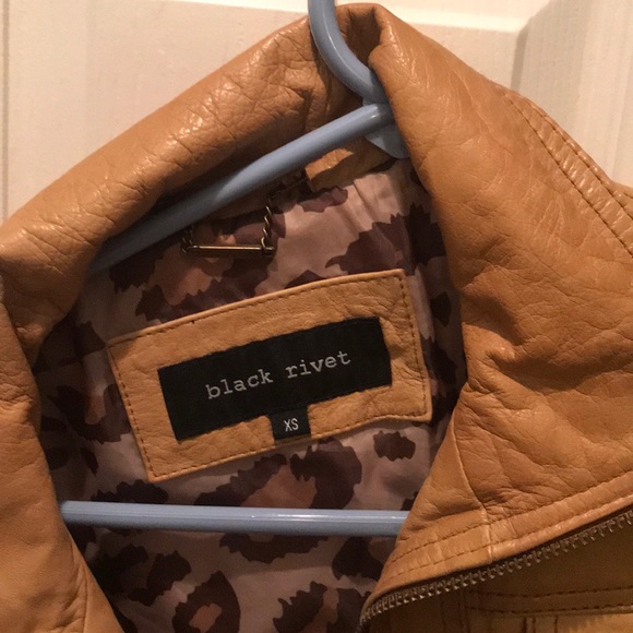 Leather jacket - Picture 2 of 3